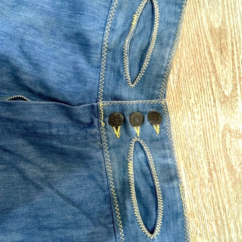 Bell Bottoms 70s Deadstock
Listing was made for the BUTTERFLY ones - Picture 13 of 13